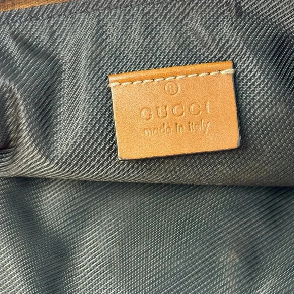 Authentic Gucci nylon clutch bag. - Picture 6 of 12